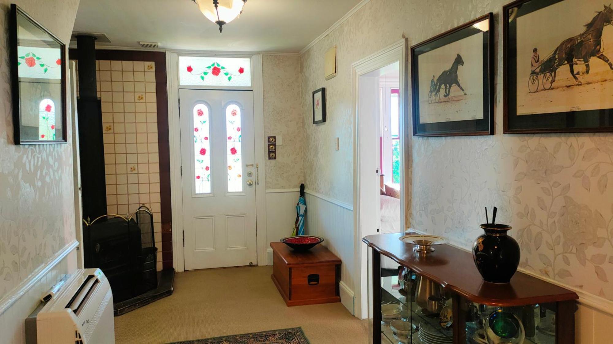 The Oaks- A Beautifully Appointed 1890S Villa Featherston Esterno foto