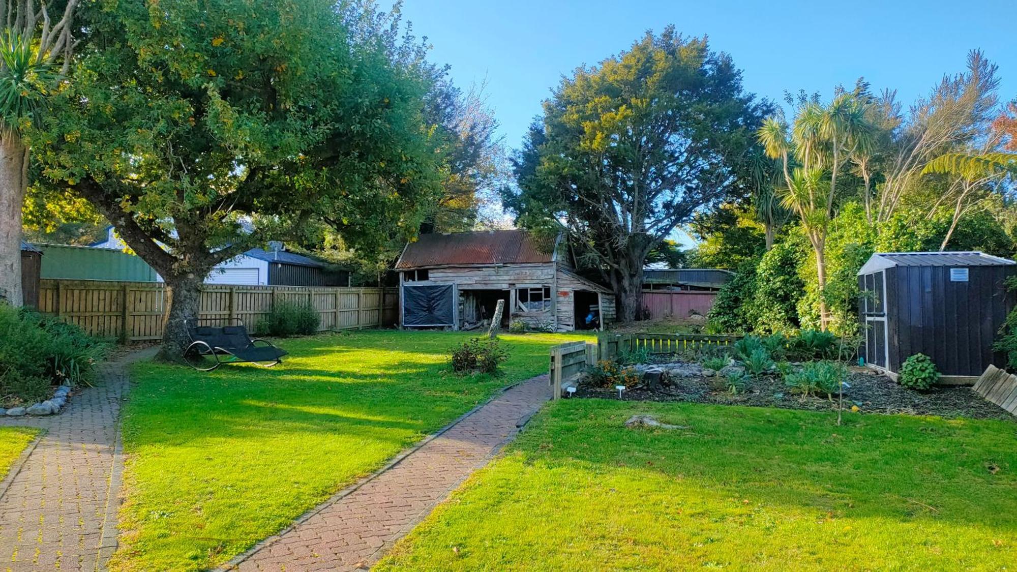 The Oaks- A Beautifully Appointed 1890S Villa Featherston Esterno foto